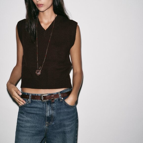 Basic Knit Sweater Vest - Picture 5 of 6